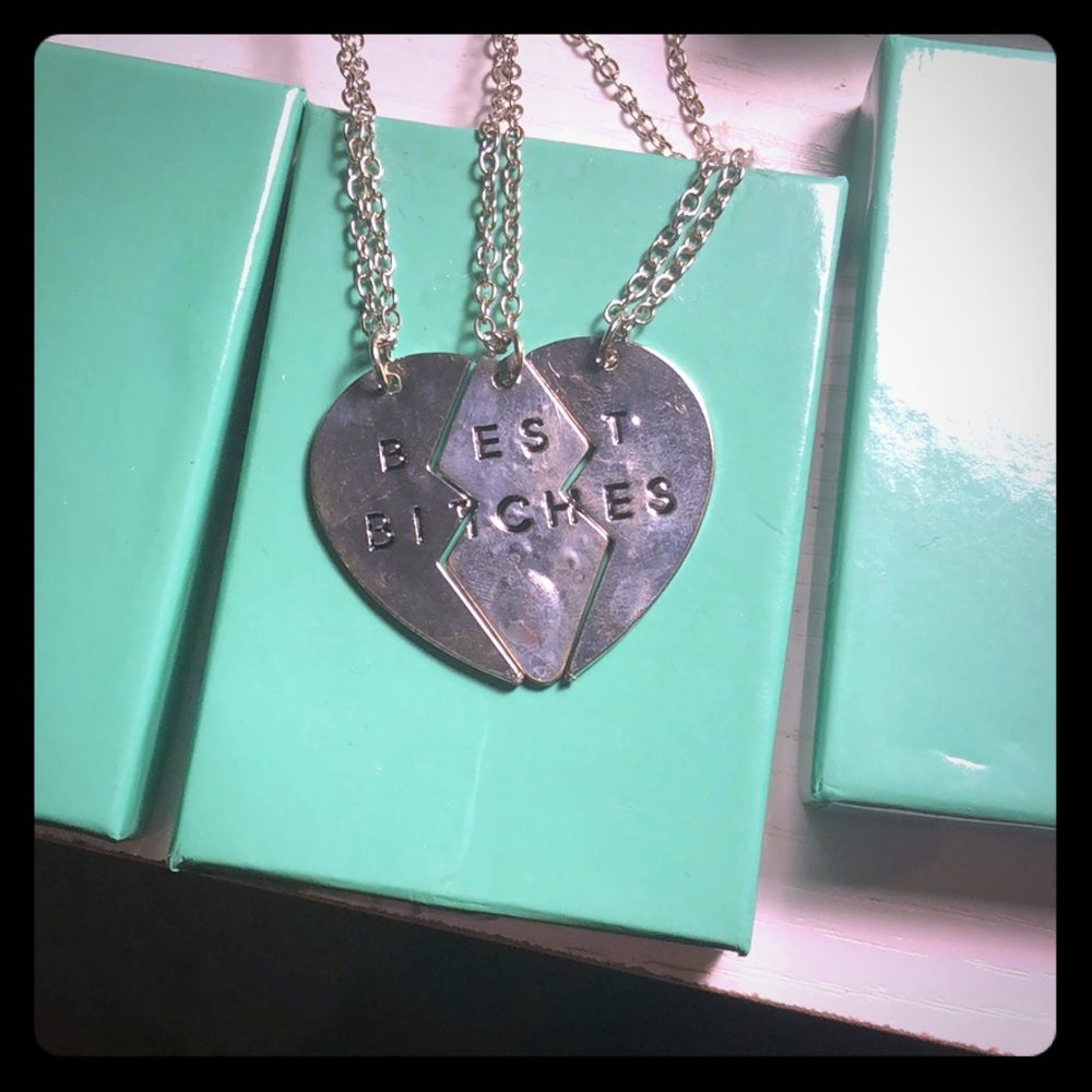 BEST BITCHES necklace heart trio